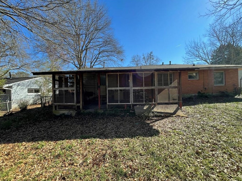 3032 Brook Dr, Decatur GA  30033-3910 exterior