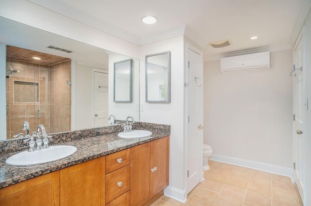 1823 Westminster Way, Atlanta GA  30307-1134 exterior