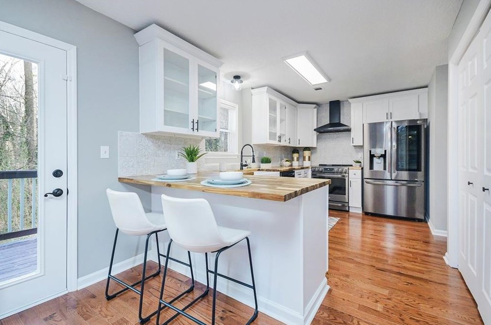 1152 Shr Dr, Atlanta GA 30311-3109 exterior