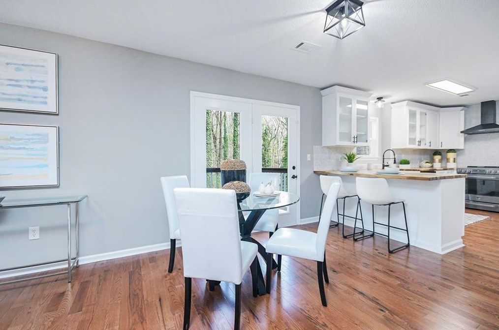 1152 Shr Dr, Atlanta GA 30311-3109 exterior