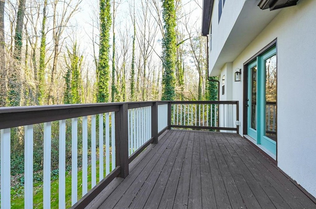 1152 Shr Dr, Atlanta GA 30311-3109 exterior