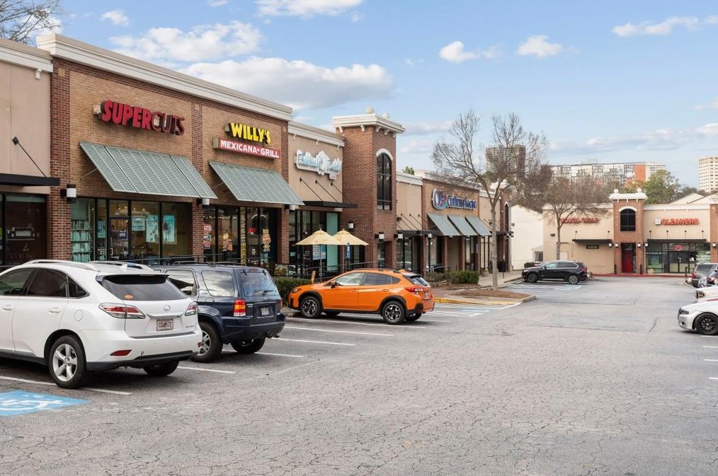 2277 Peachtree Rd, Atlanta GA  30309-1168 exterior