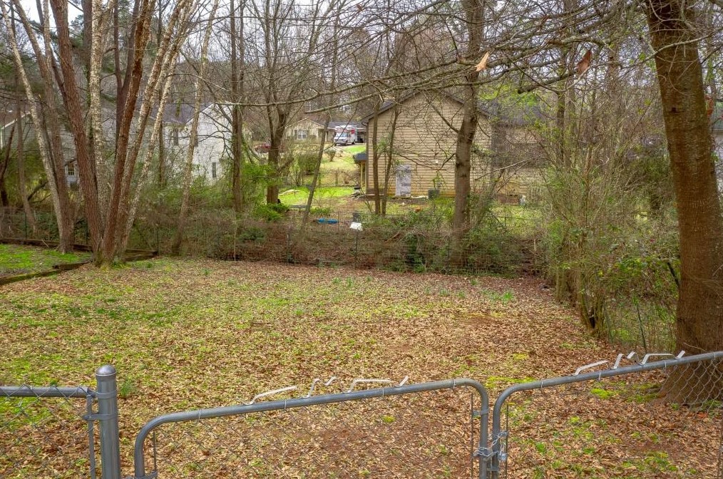 387 Johnson Rd, Lawrenceville GA 30044-8148 exterior