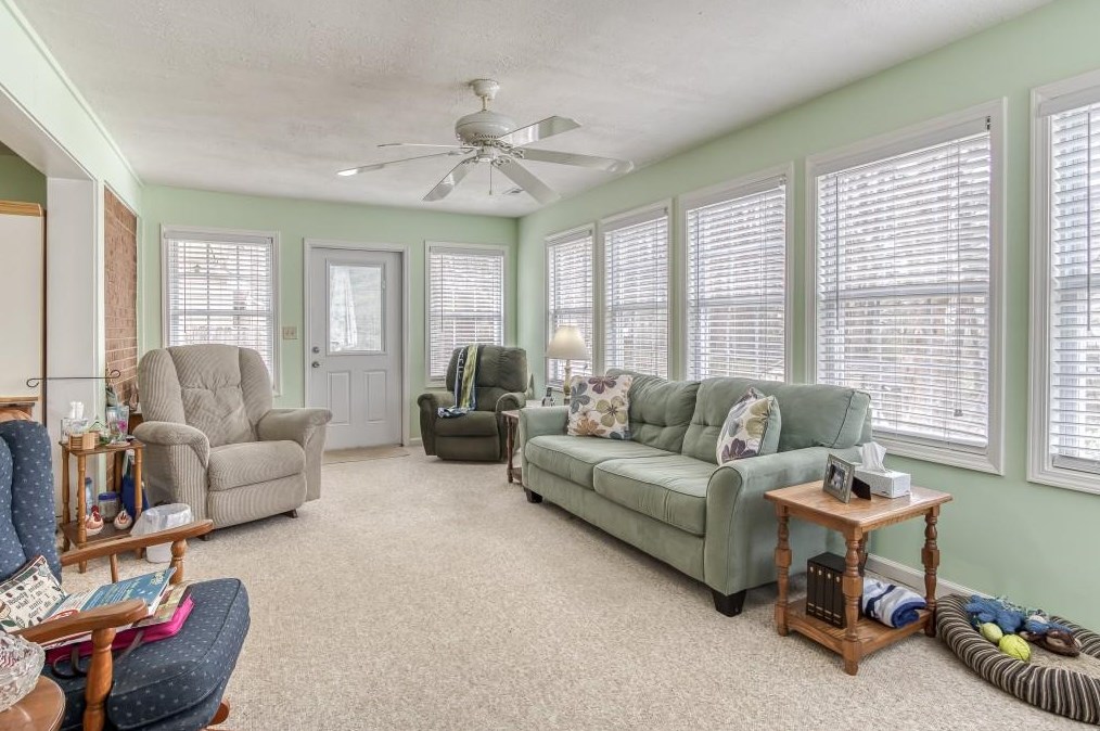 387 Johnson Rd, Lawrenceville GA 30044-8148 exterior