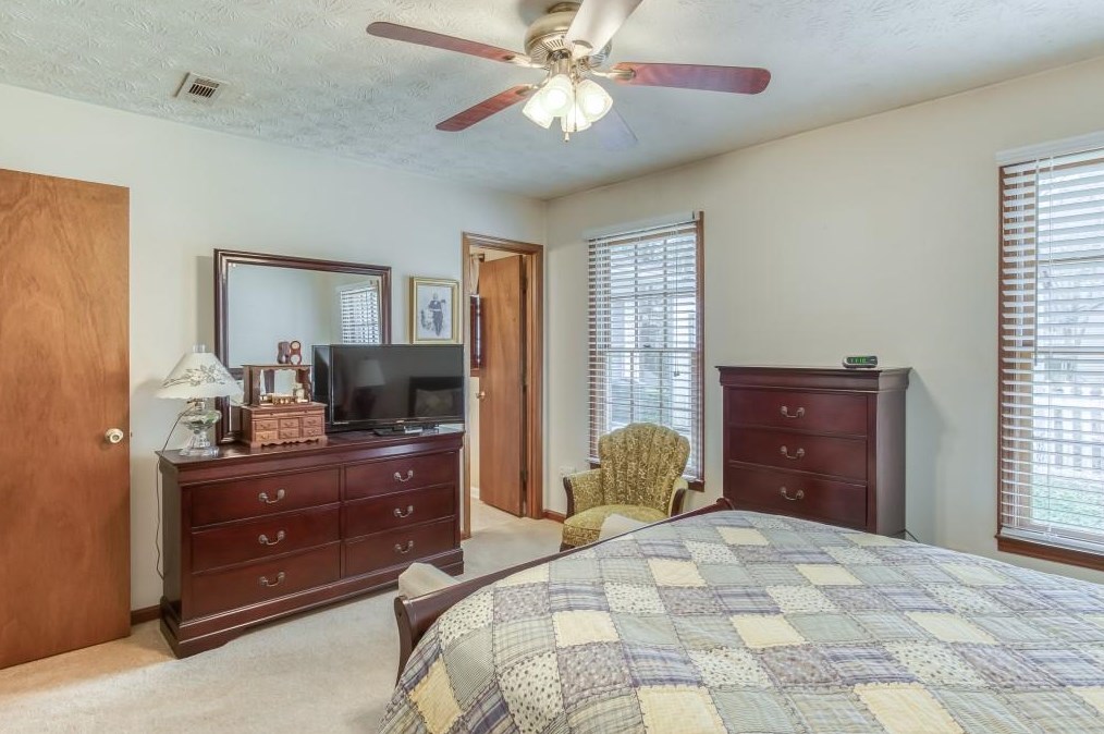 387 Johnson Rd, Lawrenceville GA 30044-8148 exterior