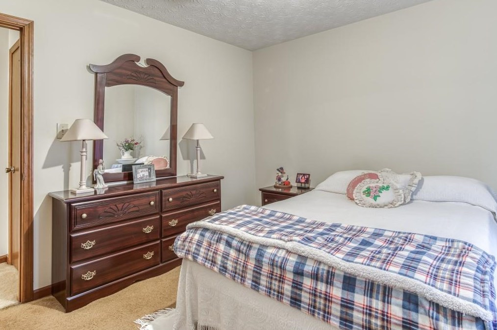 387 Johnson Rd, Lawrenceville GA 30044-8148 exterior