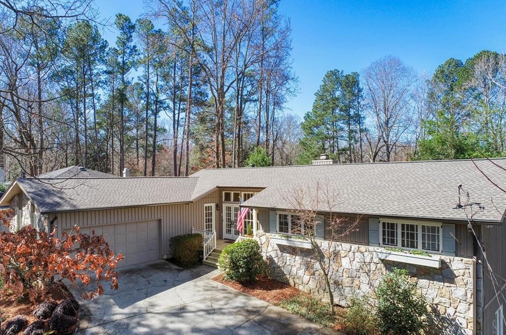 1250 Old Woodbine Rd, Atlanta GA  30319-1038 exterior