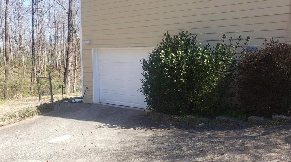 4290 Gregory Ln, Smyrna GA  30082-4427 exterior