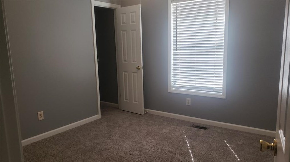 4290 Gregory Ln, Smyrna GA  30082-4427 exterior