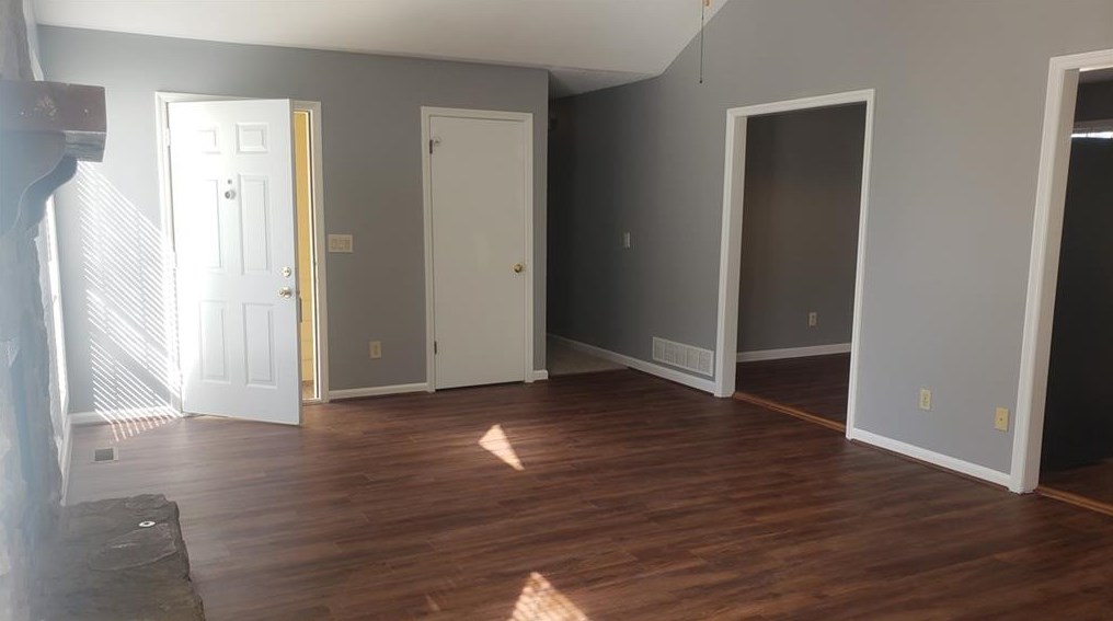 4290 Gregory Ln, Smyrna GA  30082-4427 exterior