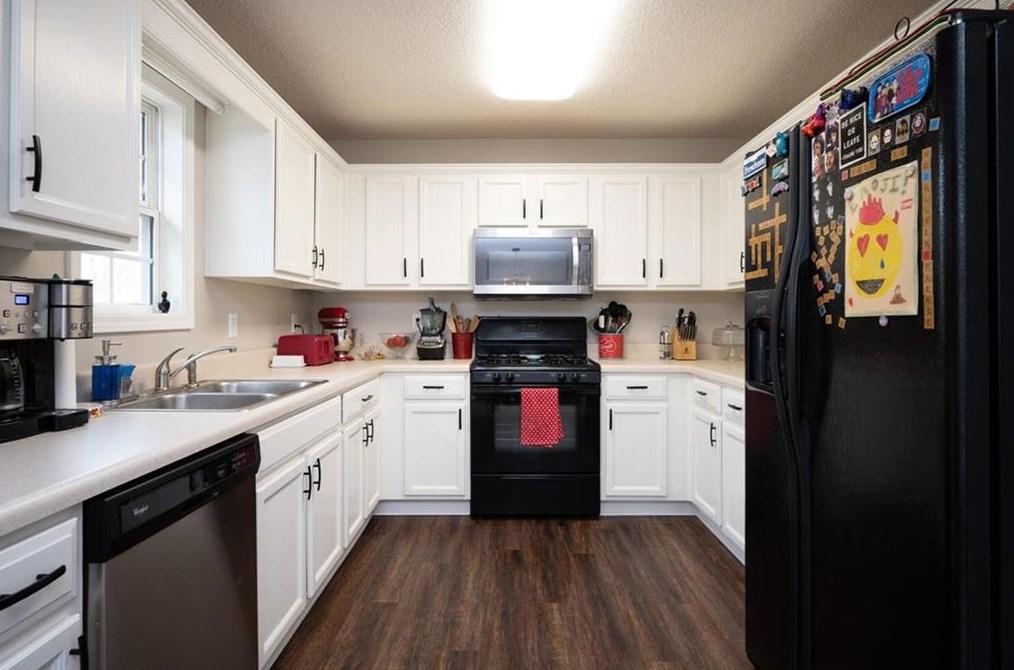 98 Oak Spg Ln, Dallas GA 30132-1042 exterior