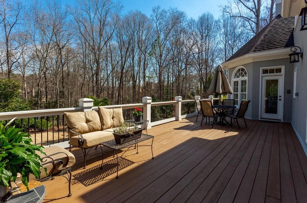 12235 Mdw Ln, Alpharetta GA 30005-7205 exterior