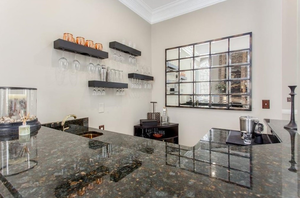 12235 Mdw Ln, Alpharetta GA 30005-7205 exterior