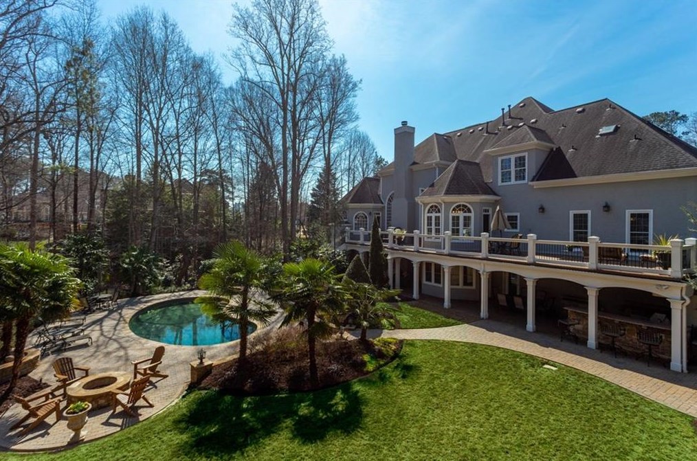 12235 Mdw Ln, Alpharetta GA 30005-7205 exterior