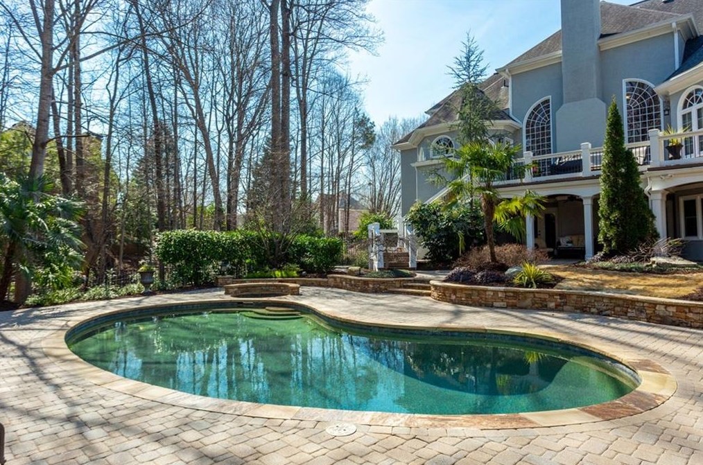 12235 Mdw Ln, Alpharetta GA 30005-7205 exterior