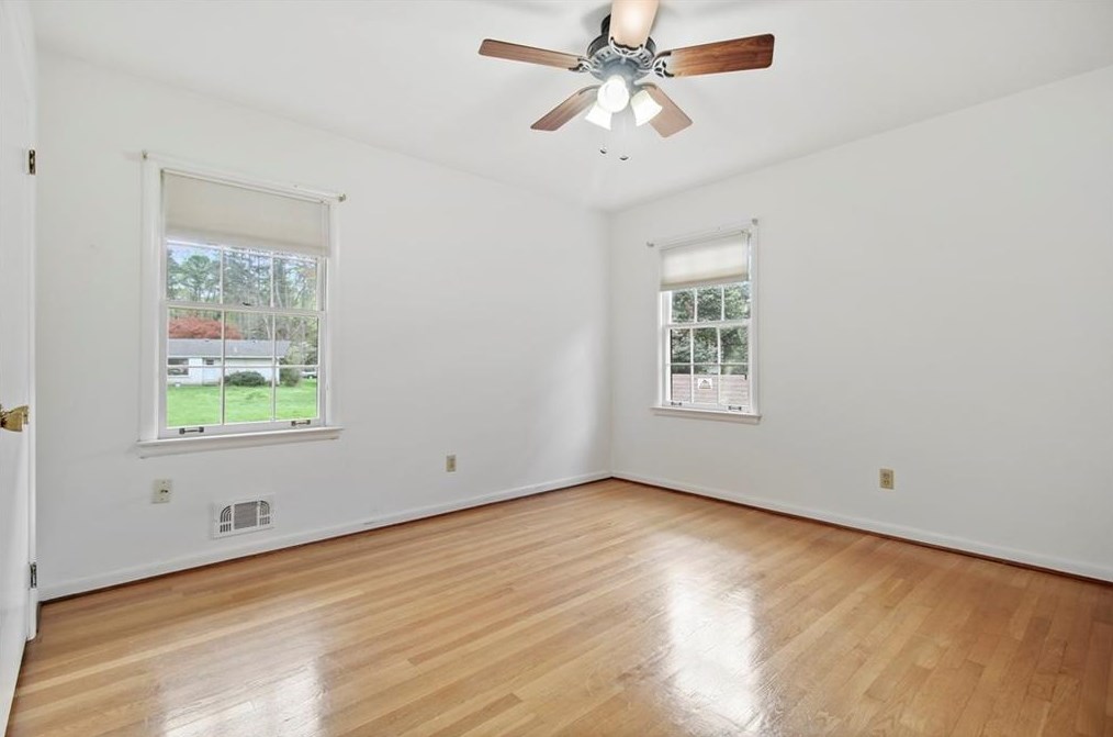 2624 Whiteleigh Dr, Atlanta GA  30345-1442 exterior