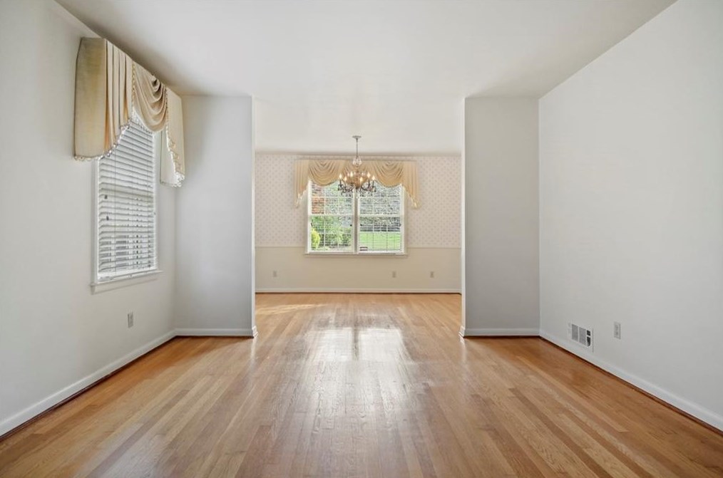 2624 Whiteleigh Dr, Atlanta GA  30345-1442 exterior