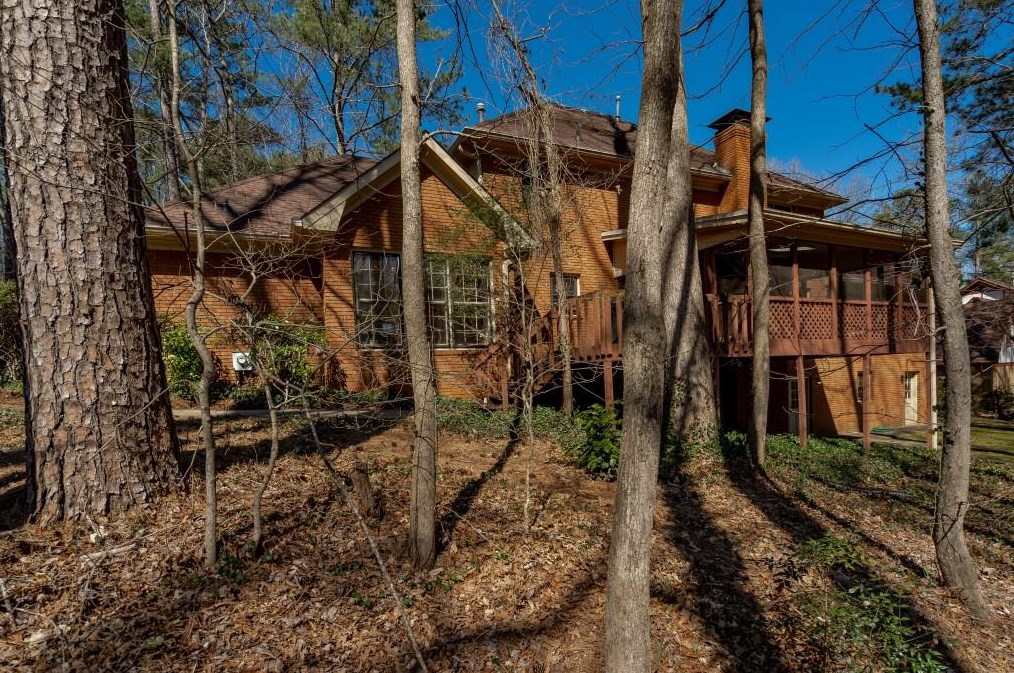 5035 Willow Blf Dr, Atlanta GA  exterior