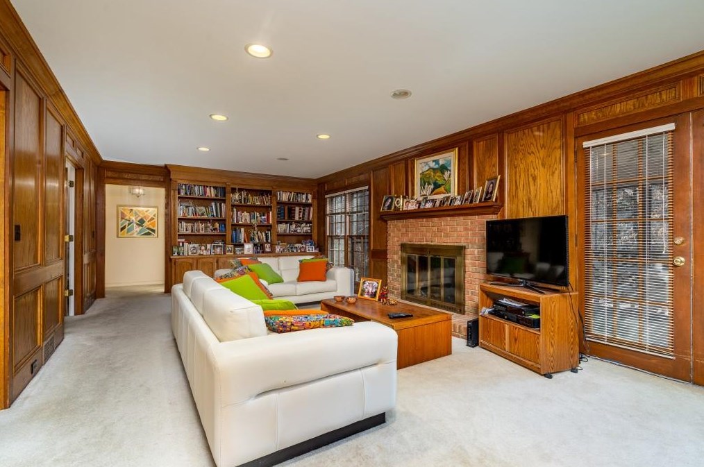 5035 Willow Blf Dr, Atlanta GA  exterior