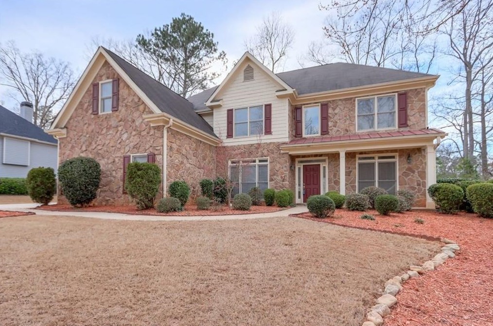 4418 Crestoak Dr, Smyrna GA  30082-4482 exterior