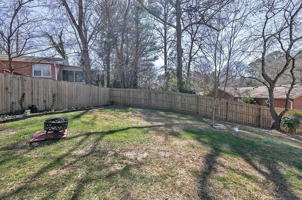 2607 Shetland Dr, Decatur GA  30033-2938 exterior