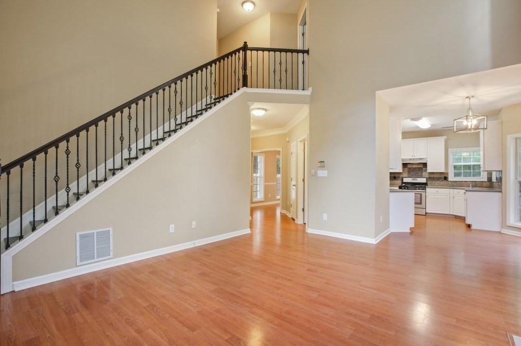 2495 Rosecrest Pl, Atlanta GA  30345-1620 exterior