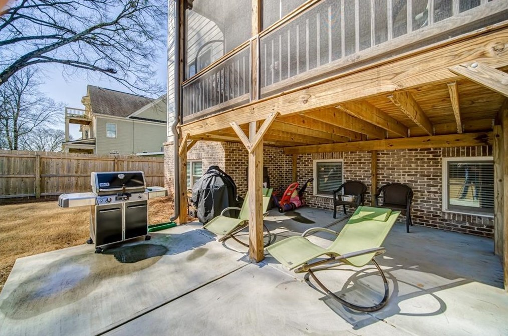 4221 Weaver St, Smyrna GA 30080-6421 exterior