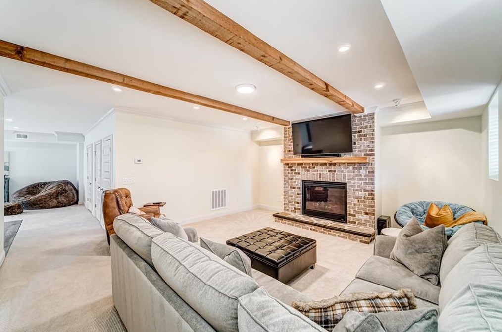 4221 Weaver St, Smyrna GA 30080-6421 exterior