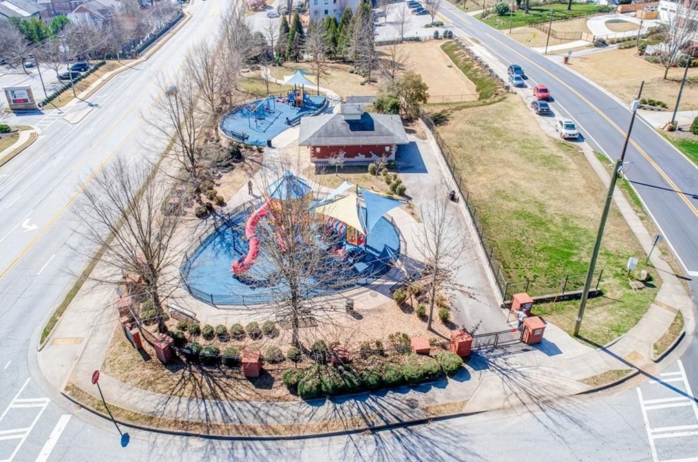 4221 Weaver St, Smyrna GA 30080-6421 exterior