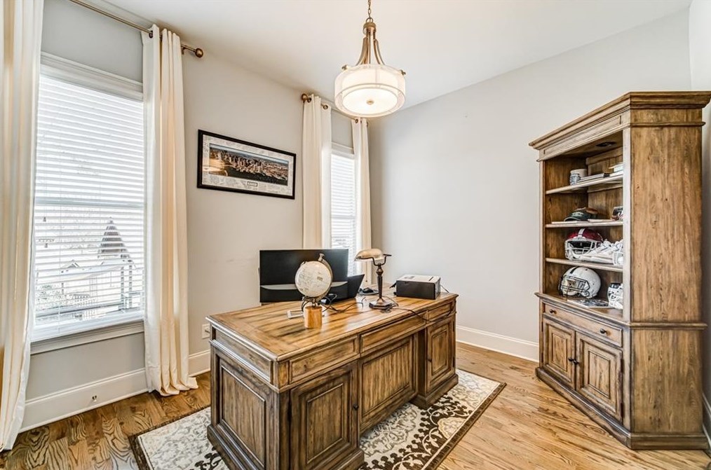 4221 Weaver St, Smyrna GA 30080-6421 exterior