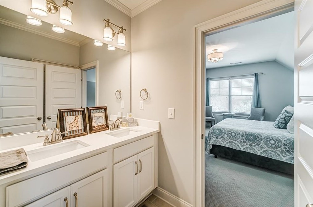 4221 Weaver St, Smyrna GA 30080-6421 exterior