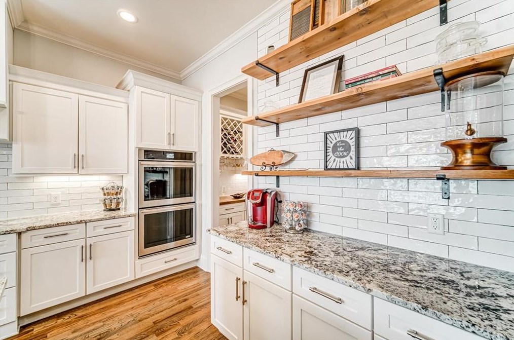 4221 Weaver St, Smyrna GA 30080-6421 exterior