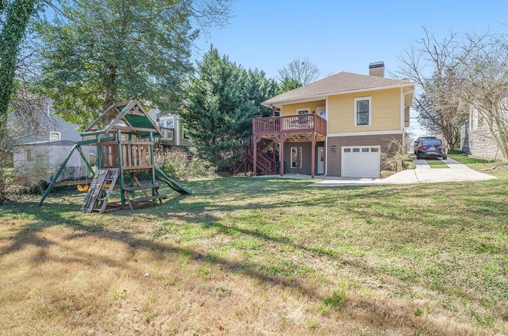 302 Lk Dr, Decatur GA 30030-3528 exterior