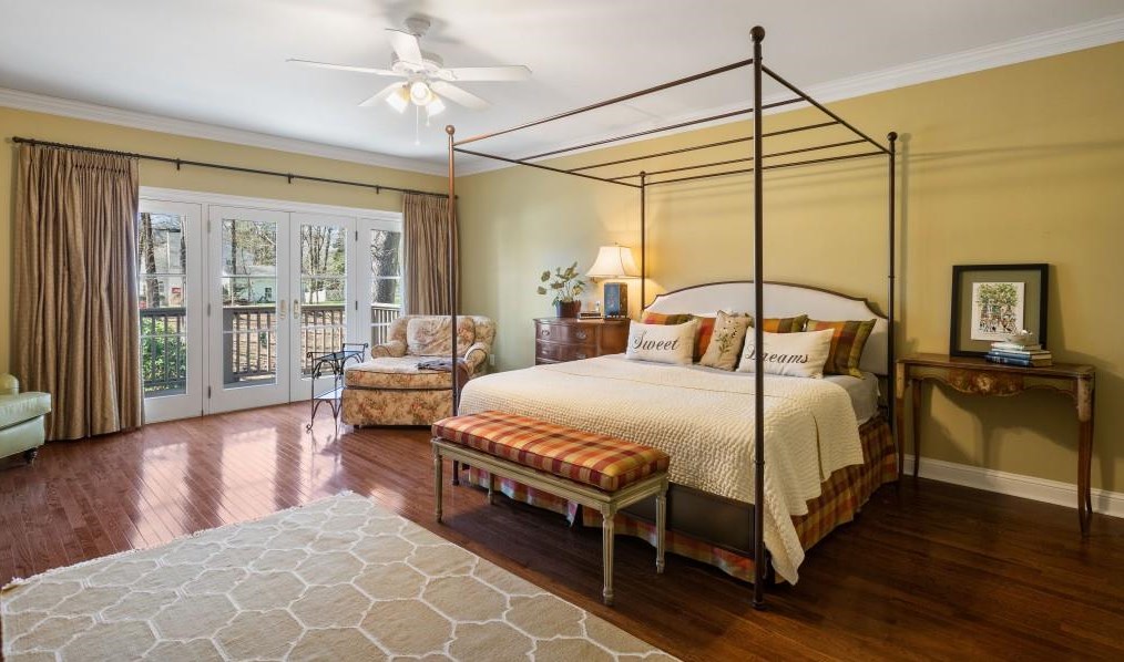 580 Vly Hall Dr, Atlanta GA 30350-4631 exterior