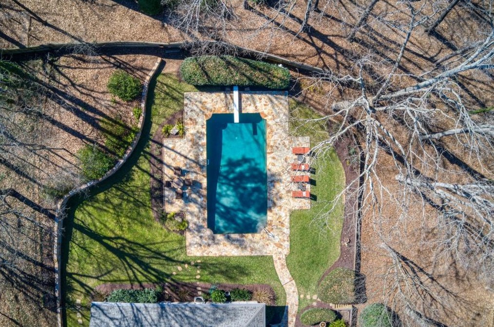 580 Vly Hall Dr, Atlanta GA 30350-4631 exterior