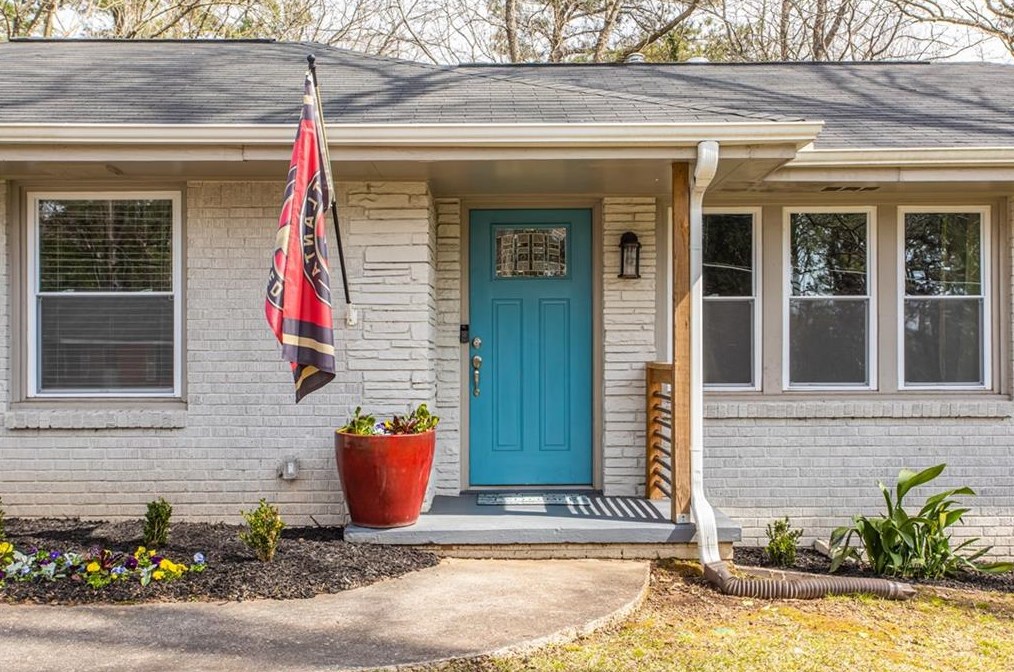 1996 Laurel Ln, Decatur GA  30032-7050 exterior