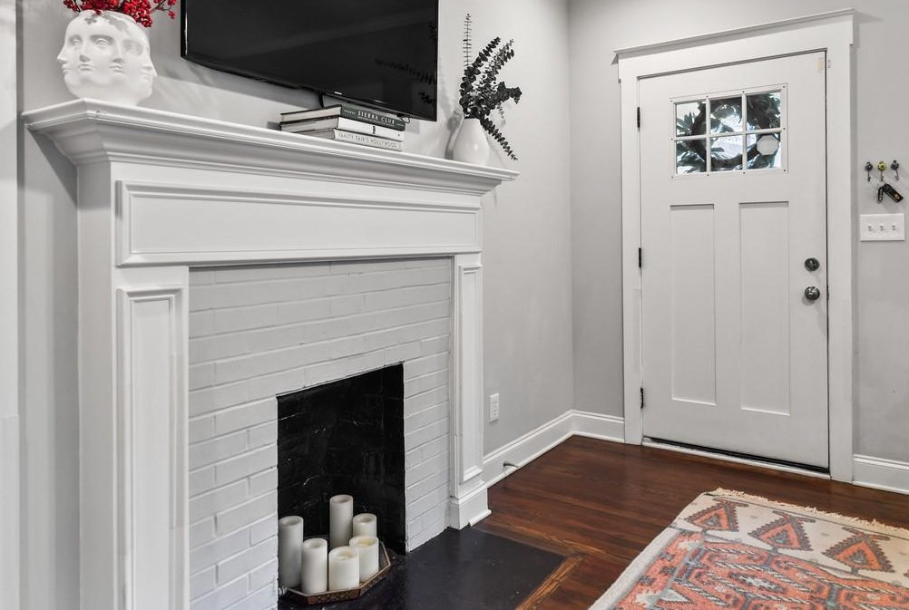 81 Rockyford Rd, Atlanta GA  30317-1339 exterior