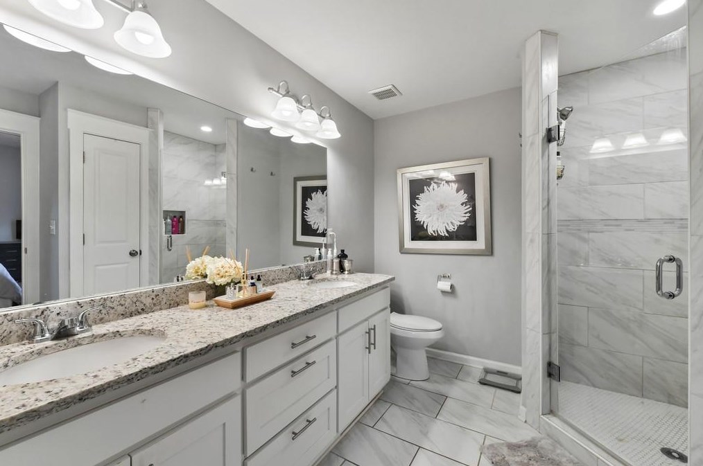 81 Rockyford Rd, Atlanta GA  30317-1339 exterior