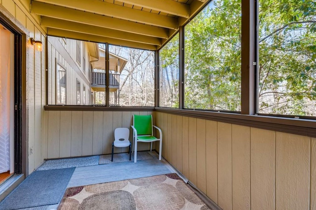 1308 Woodcliff Dr, Atlanta GA  30350-3169 exterior