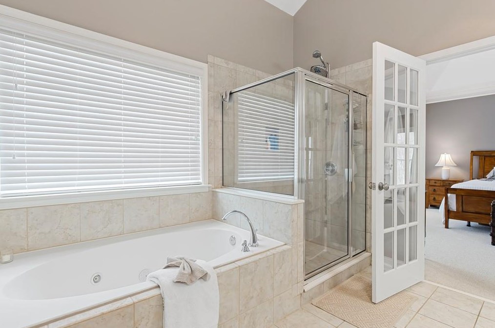 3707 Paces Park Cir, Smyrna GA  30080-6873 exterior