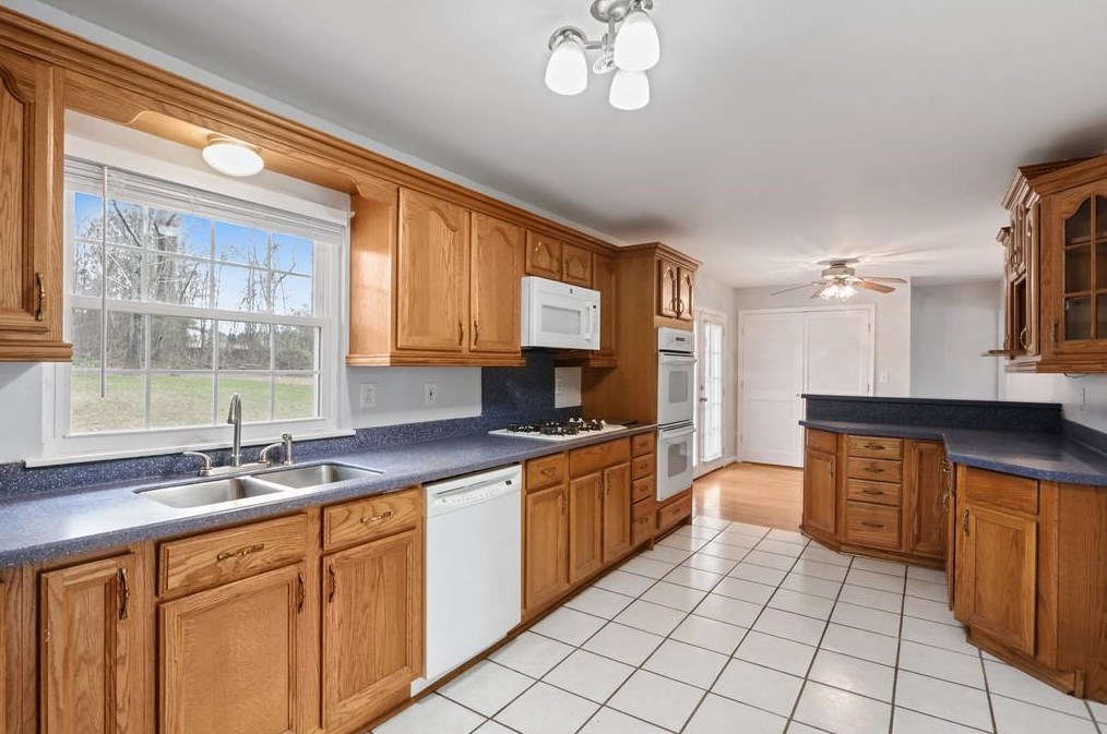 2248 Greenway Dr, Decatur GA  30035-2761 exterior