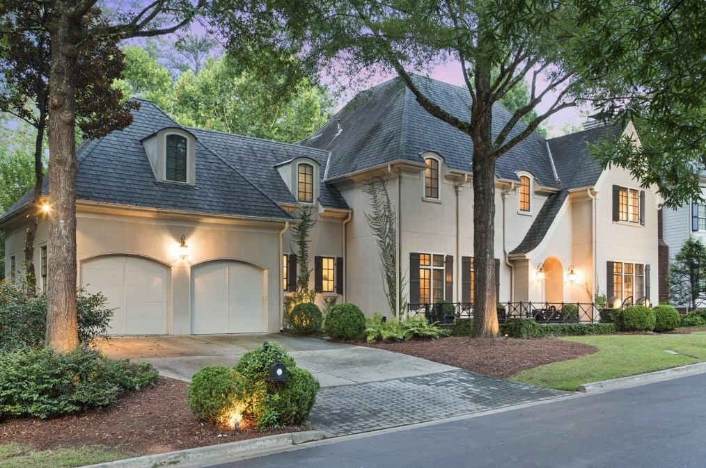 1 Old Paces Pl, Atlanta GA  30327-2469 exterior