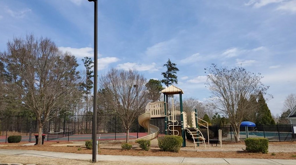230 Waterfall St, Atlanta GA  30331-8197 exterior