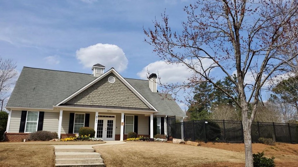 230 Waterfall St, Atlanta GA  30331-9431 exterior