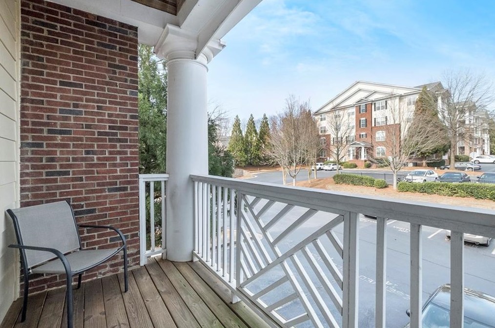 1965 Nocturne Dr, Alpharetta GA 30009-7618 exterior