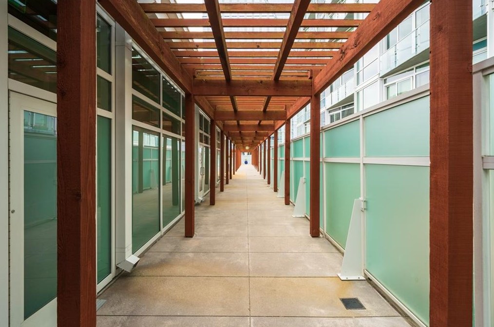 3325 Piedmont Rd, Atlanta GA  30305-1701 exterior