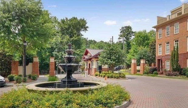 200 River Vista Dr, Atlanta GA  30339-7602 exterior