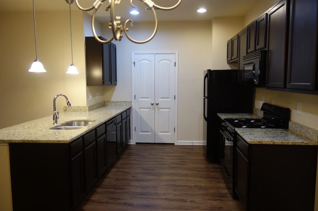 1314 Stella Ct, Lawrenceville GA  30046-9483 exterior