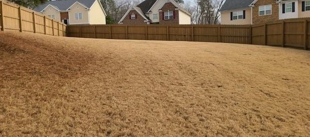 5162 Upper Elm St, Atlanta GA 30349-1685 exterior