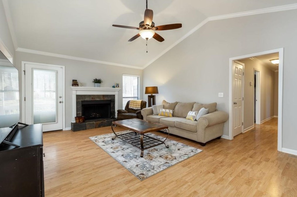 5750 Plantation Ct, Acworth GA exterior